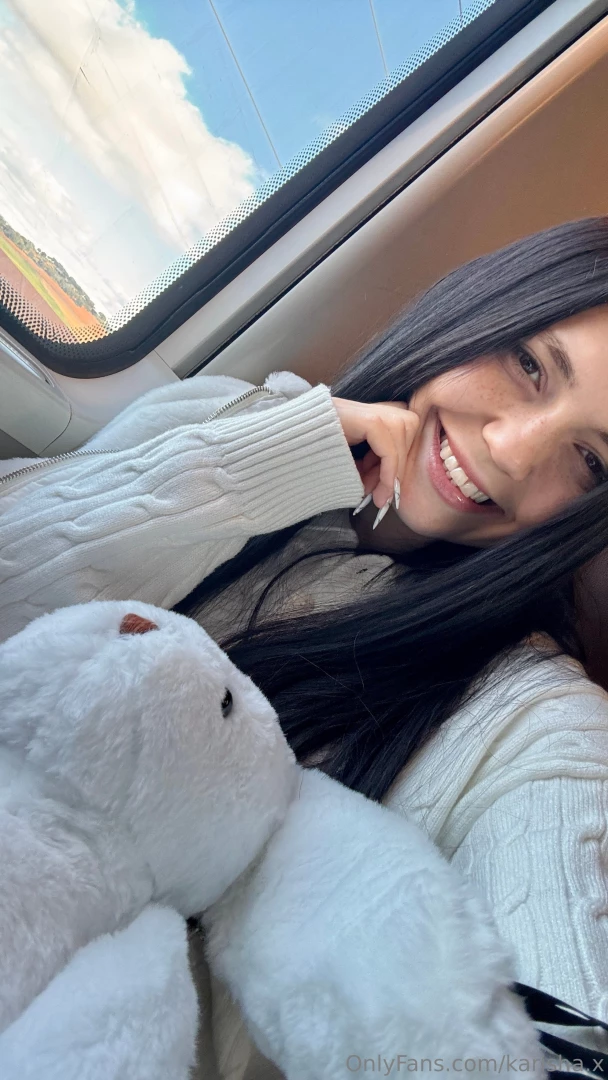 Save this photo in your memory or favorites 