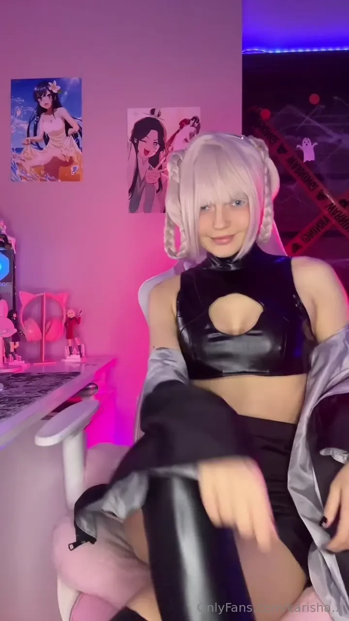 Did you miss my looks i ve been quiet but the mirror s been busy 