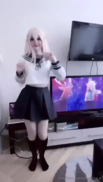 I know you love my dance moments 