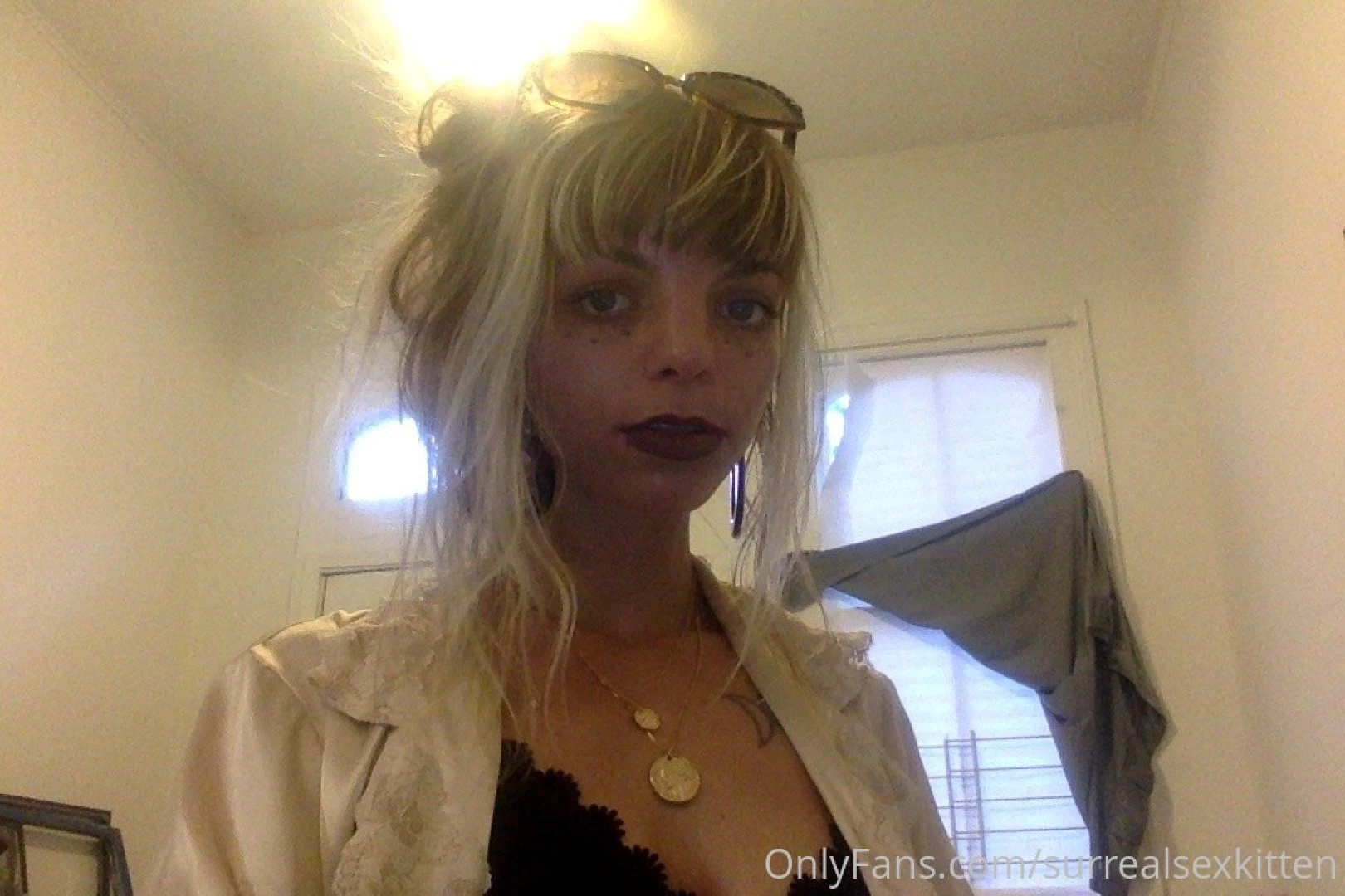 Sure would loveeee to video chat with someone tonight 