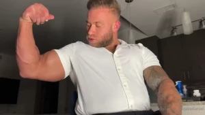 Worship me after work enjoy this full length video for free daddy had