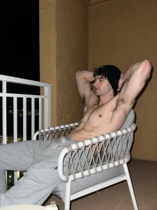 Chilling waiting to get some top hope your week is going great more