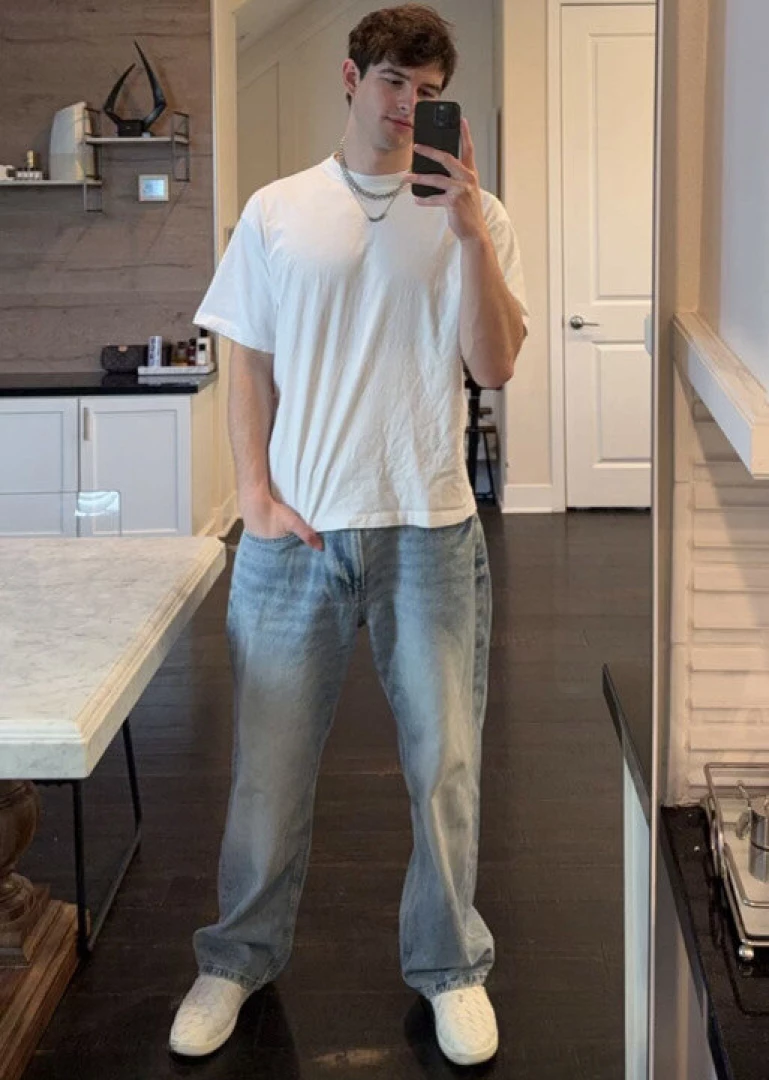 A mirror classic ootd 