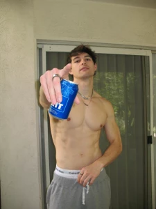 The vibes i bring to the function who else is going to edc