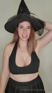 Emilyuncoveredfree