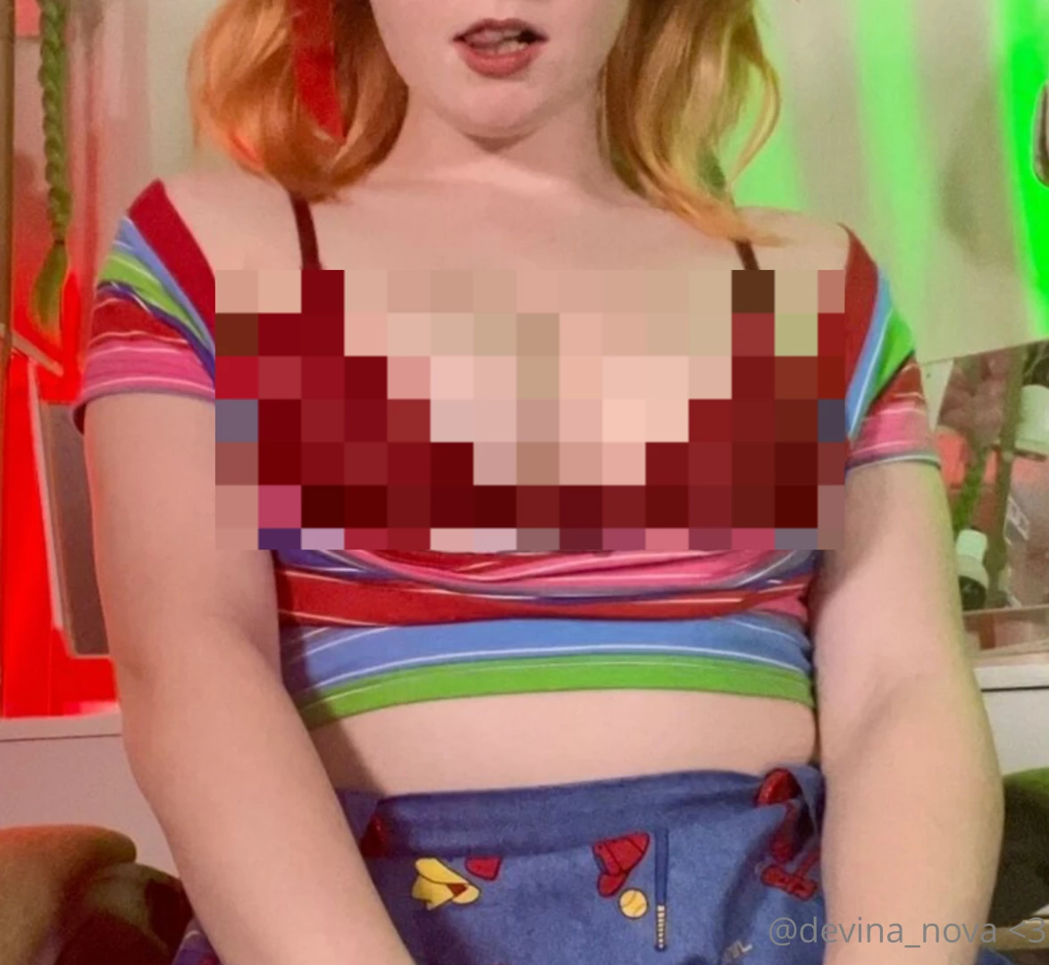 Wanna know my favorite thing don t tell anyone but i love boobies but 