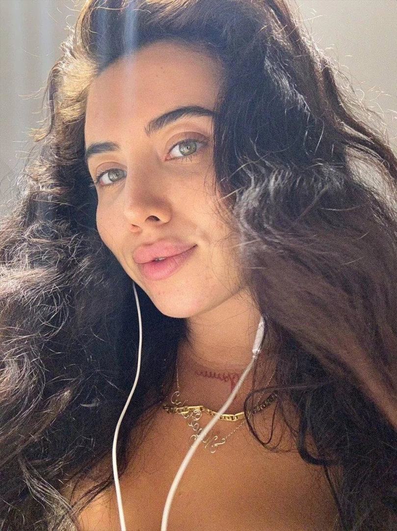 Things you like 5- my smile 6- my lips 7-my eyes 8-my voice part 1 