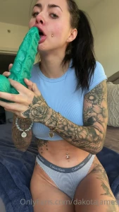 dakotajames - Massive dildo show how much do you think i can fit in my tight pussy part 1 