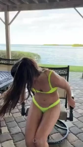 Sneak peaks just a few amateur cell phone pics vidz from monday amp part 1