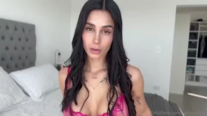 Nuevo video 10 masturbate conmigo lo rico que me toco quiero que me