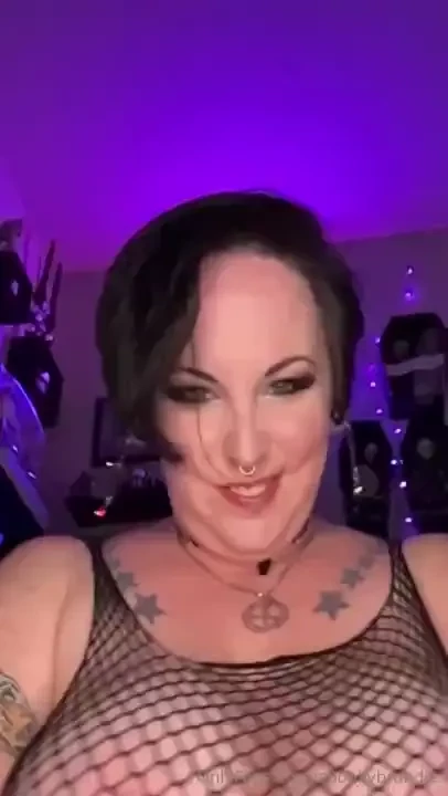 Don t you just love to watch my huge natural tits jiggling through 