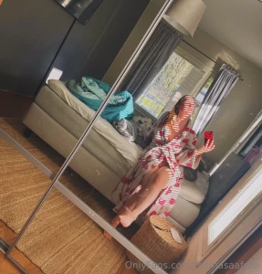 Niin i h a n a auringonpaiste