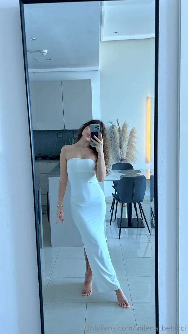 All people are like people and i m a superstar at least in this dress part 1 