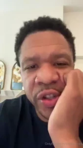 Y all wanna see something