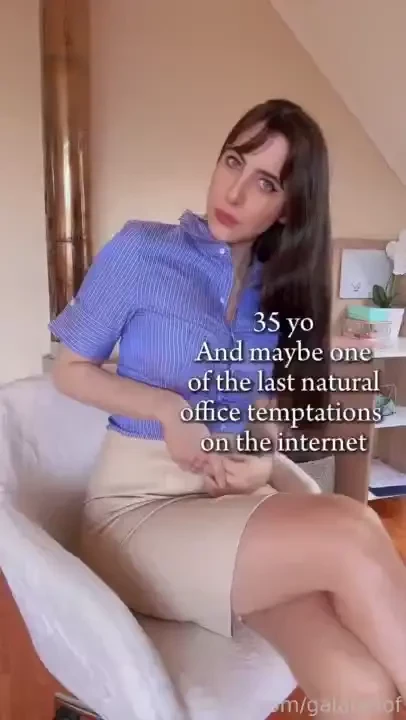 I mean it s true secretary tightskirt skirt assistant officegirl milf 