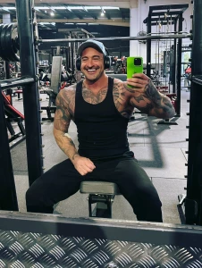 Go sub fitnesstatts inked aussie hottie https onlyfans com