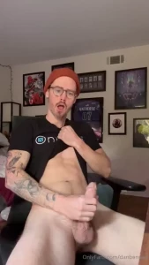 Got horny while everyone was still sleeping