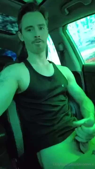 I m so horny after the gym come help 