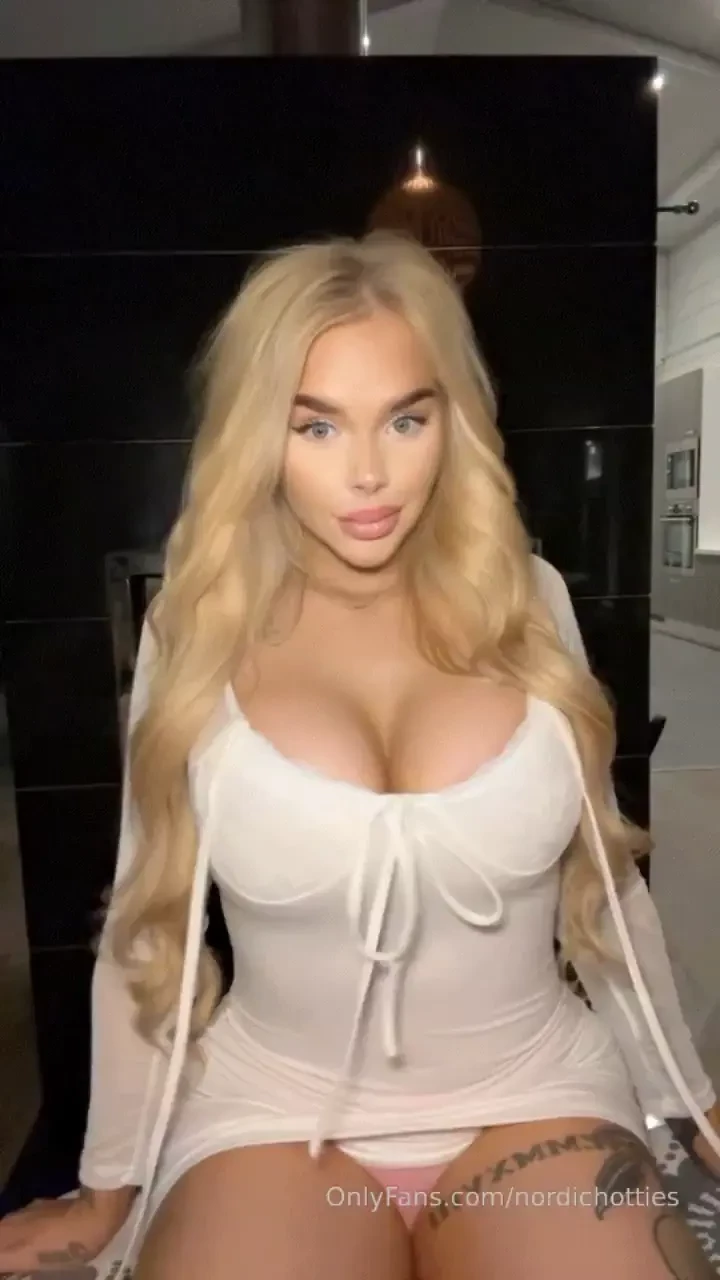 Vain 4 5 viel pari p iv suomen tuhmin pikku blondi bellebarbie isoilla part 2 