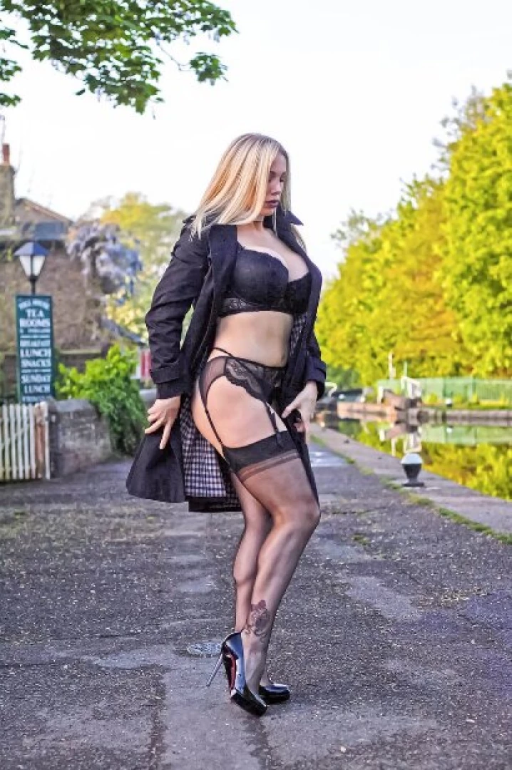 Street skank chronicles when i get really horny i end up dressing up 