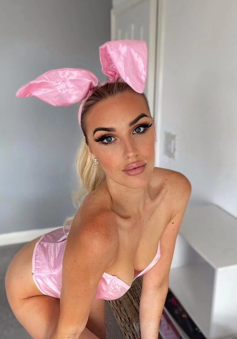 Paige florence the most up and coming model on onlyfans if you re down 