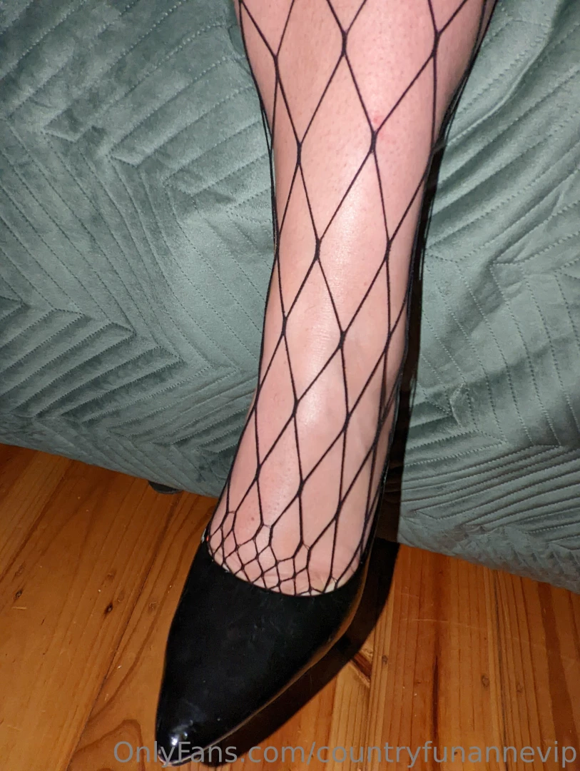 Love getting dressed up for you baby let me know what you would like part 2 