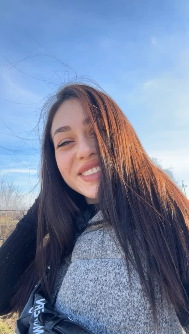 Smile more often smiling is my favorite part of my body i believe that 