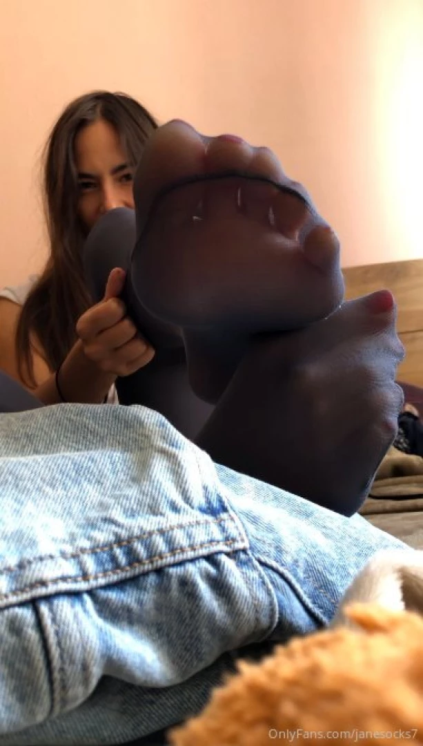 Came from my vacation here just to tease you with my new pantyhose part 2 
