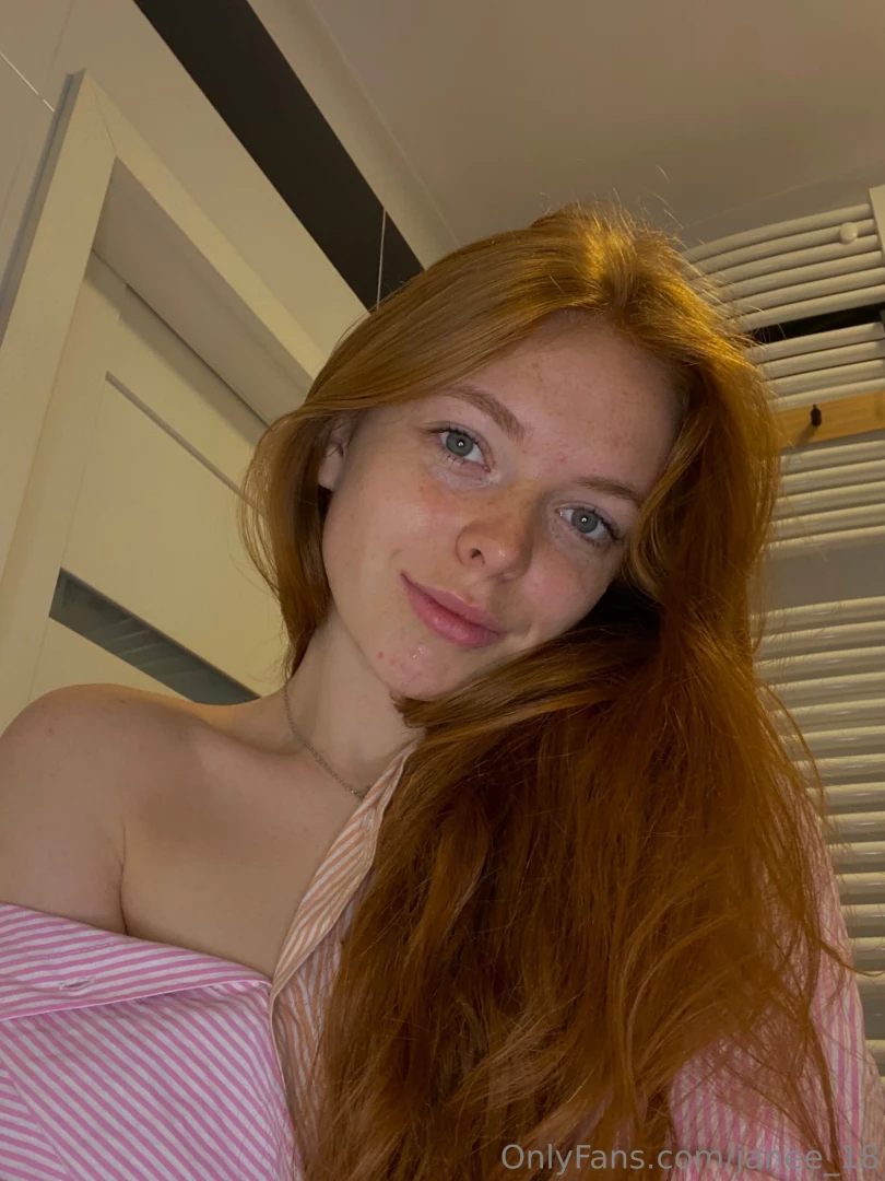 How do you like the color of my hair 