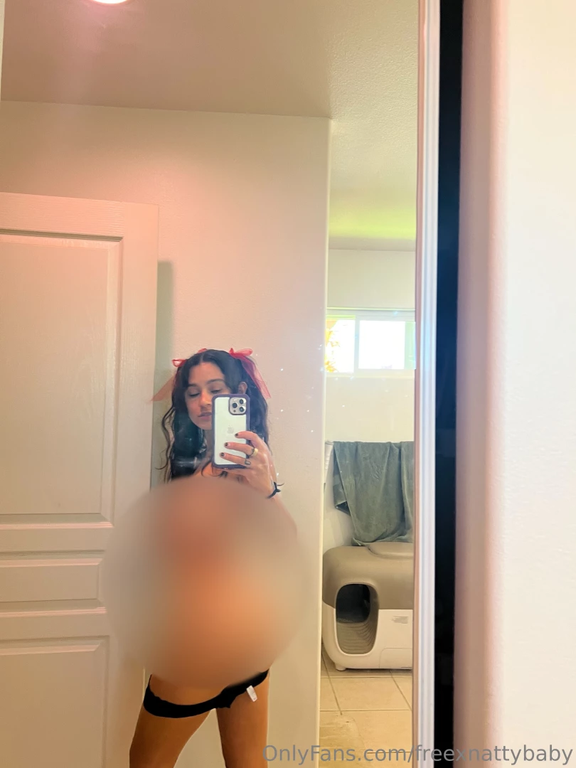 All these nude selfies for basically free a bonus surprise for you to 