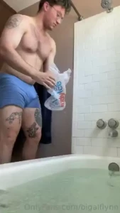 Alright here s me doing a cold plunge you jackals went full rogan