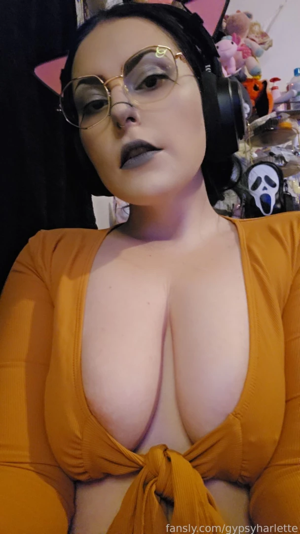 Some fun on the tile with my suction cup dildo solo goth booty pussy 