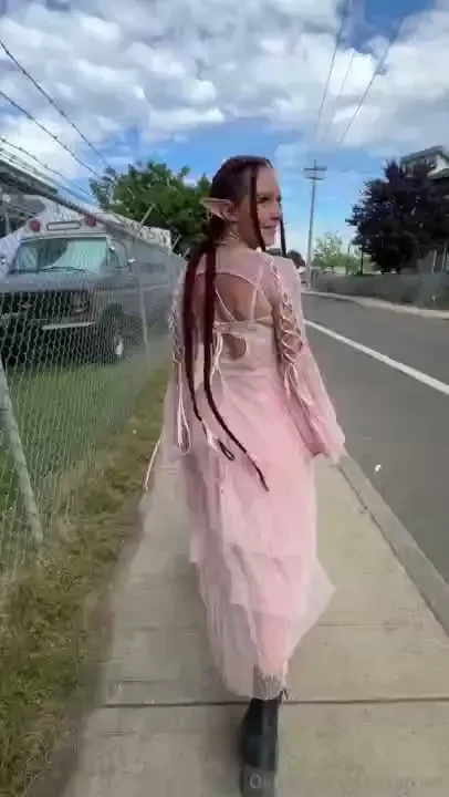 Pov you re behind me at the renaissance fair and i thought you were 