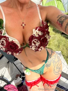 Would you buy me flowers or take me to a rave or both hehe