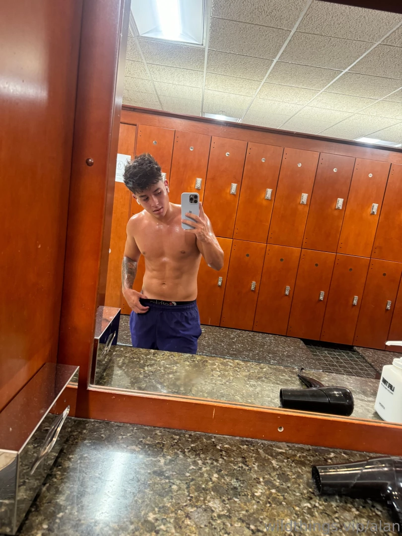 Just posted a cumshot pic premiumcruz 