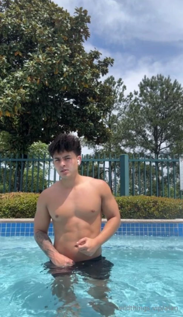 Livestream in 1 hour 11pm est will u join me 