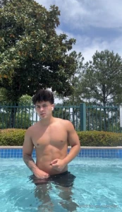 Livestream in 1 hour 11pm est will u join me