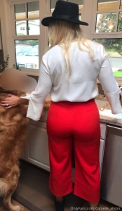 I love these pants a cute pair of lace panties hug this booty