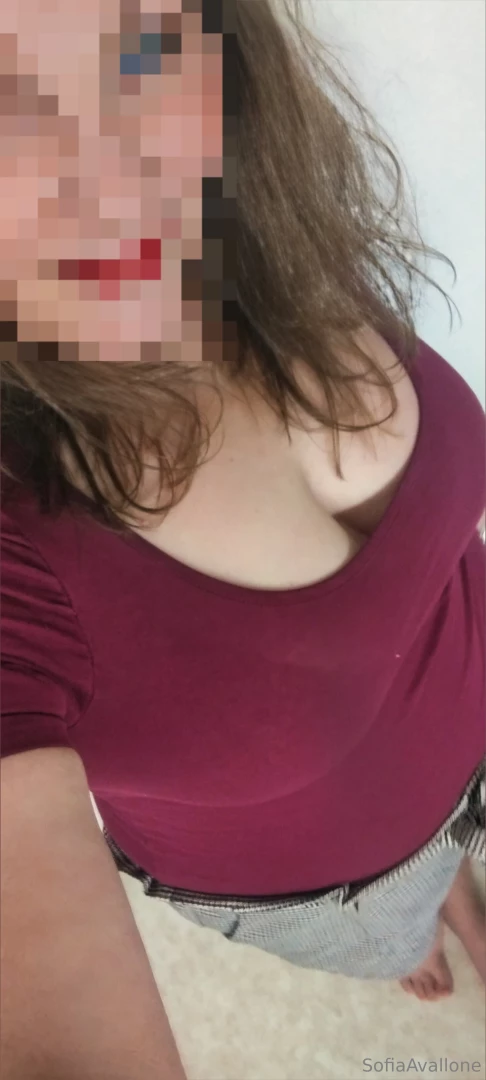 Can you guess what color my panties are under this dress sofiaavallone 