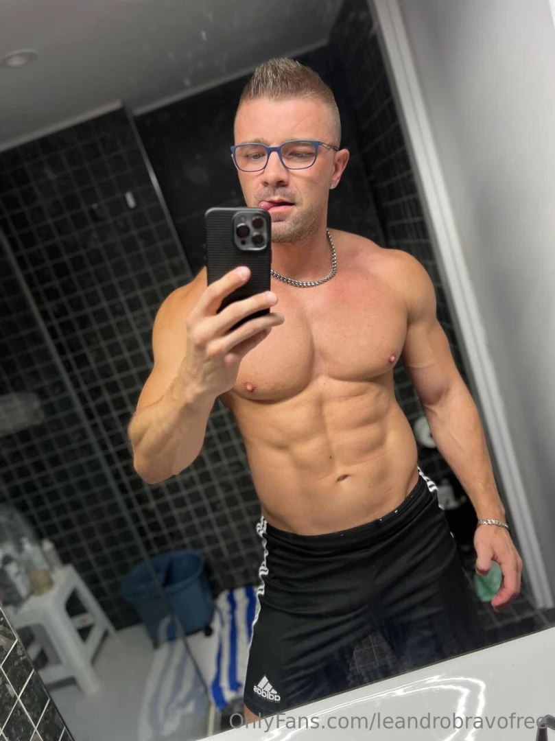 The hottest versatile hunk on onlyfans polaco_carioca polish muscle part 90 