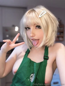 Can i take your order maybe a coffee with some extra cream maybe a part 7