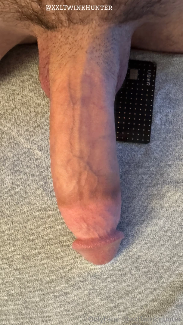 It s so hot having a gigantic cock in so many ways from seeing how it 