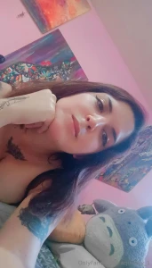 Hola guapo aqu no hay desnudos solo yo siendo kawaii tengo una meta