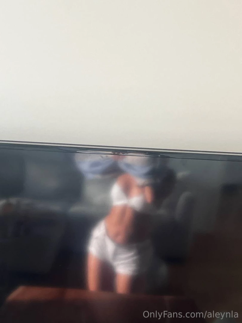 Verf hrung beginnt im kopf aber mein blick l sst dich nicht mehr los 