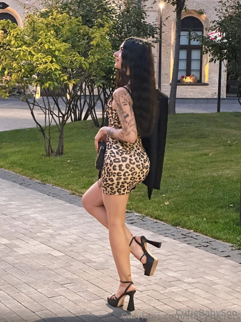 Stacysecrets college slut did free subcribe just today this babe wants part 2 