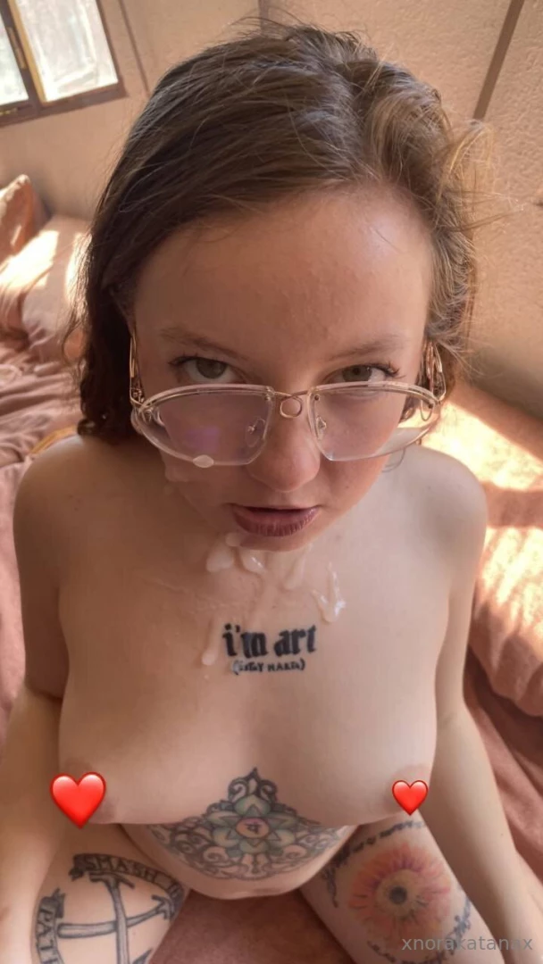 Every man deserves himself a fuck toy like myself 