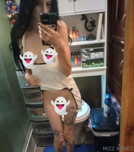 Some of girl classic bathroom mirror nudes