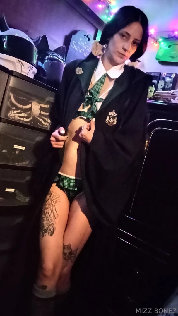 Wanna slither in part 5 