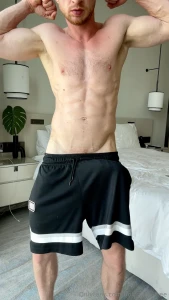 Hey there are a lot of foto and video here - bolt_xtop