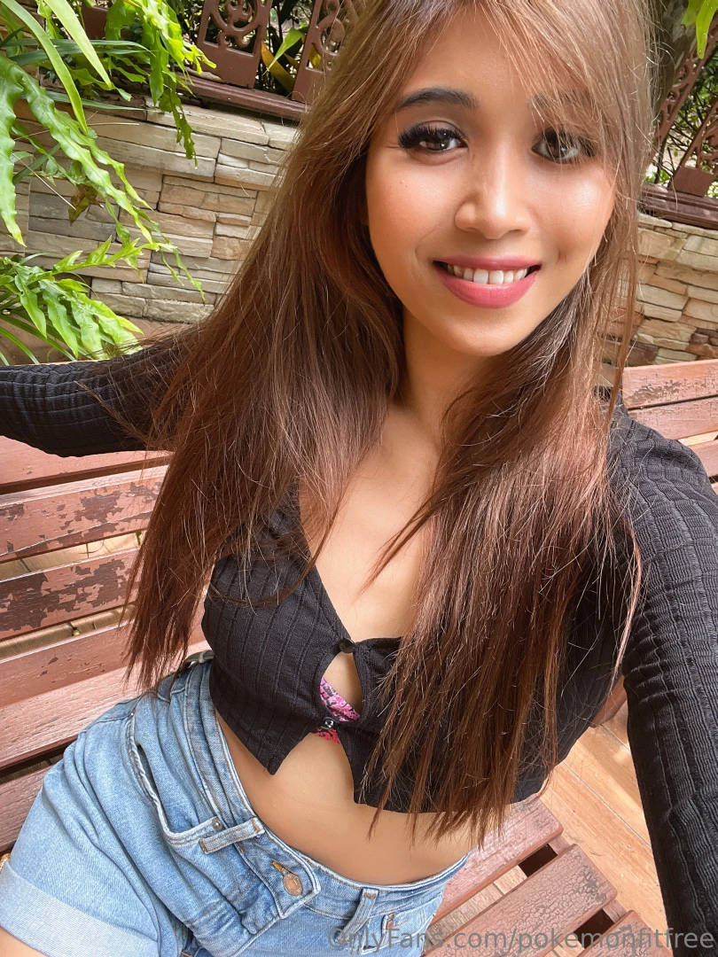 Would love to chat a little in my dms 